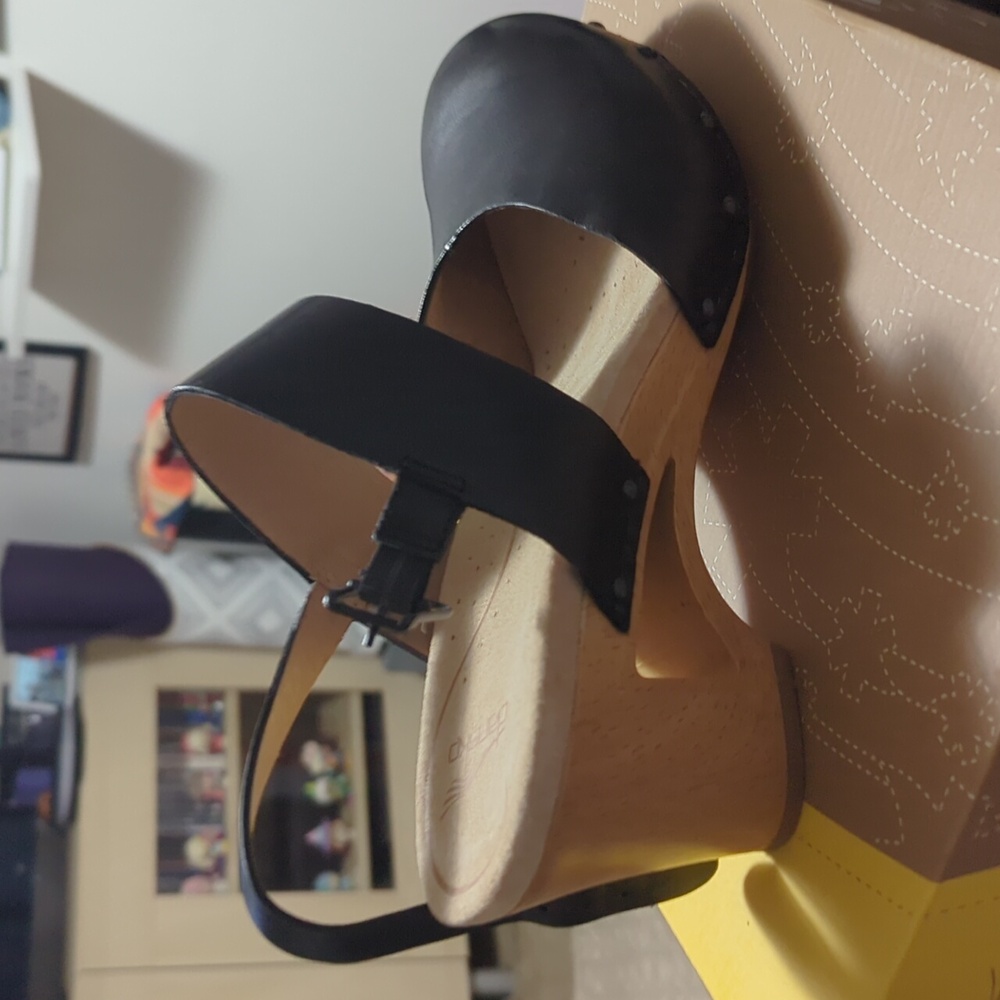 Dansko Thea
